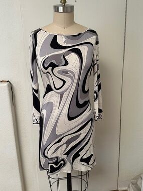 Emilio Pucci, NWT, Backless Dress, 3/4 sleeves
